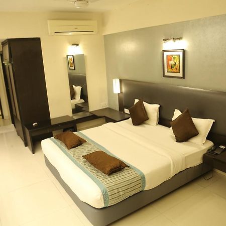 Hotel Princess Park Daman Bagian luar foto