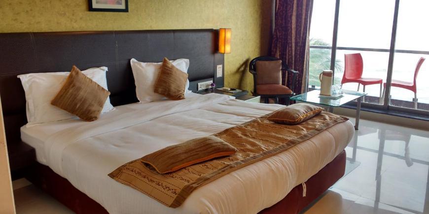 Hotel Princess Park Daman Bagian luar foto