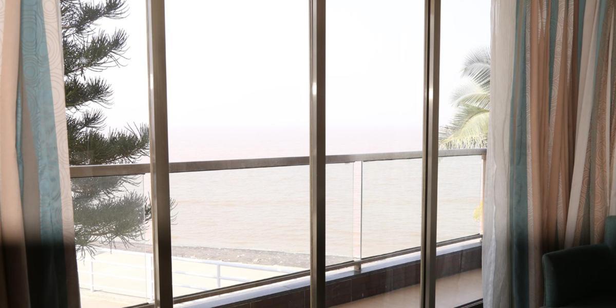 Hotel Princess Park Daman Bagian luar foto