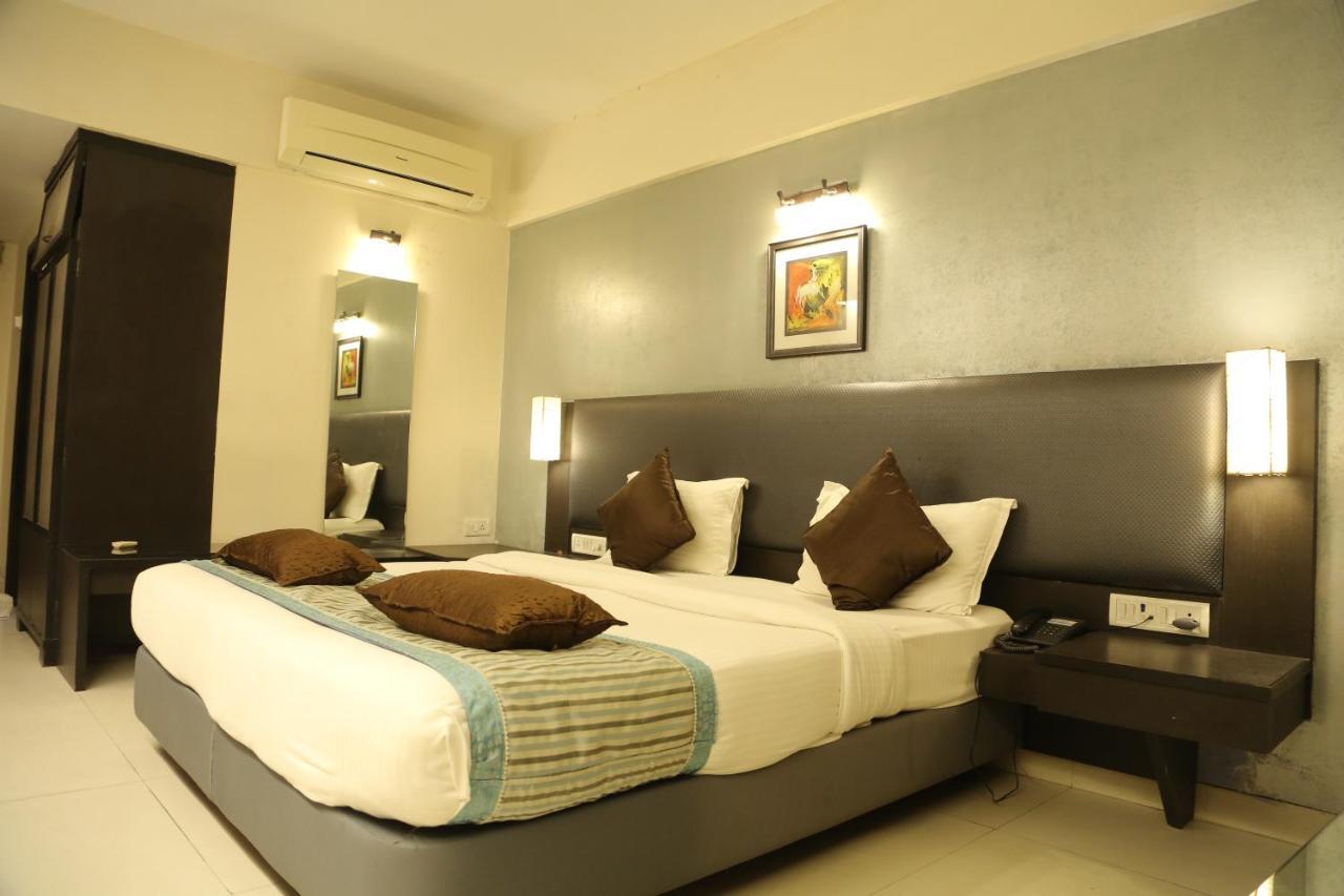 Hotel Princess Park Daman Bagian luar foto