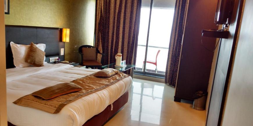 Hotel Princess Park Daman Bagian luar foto